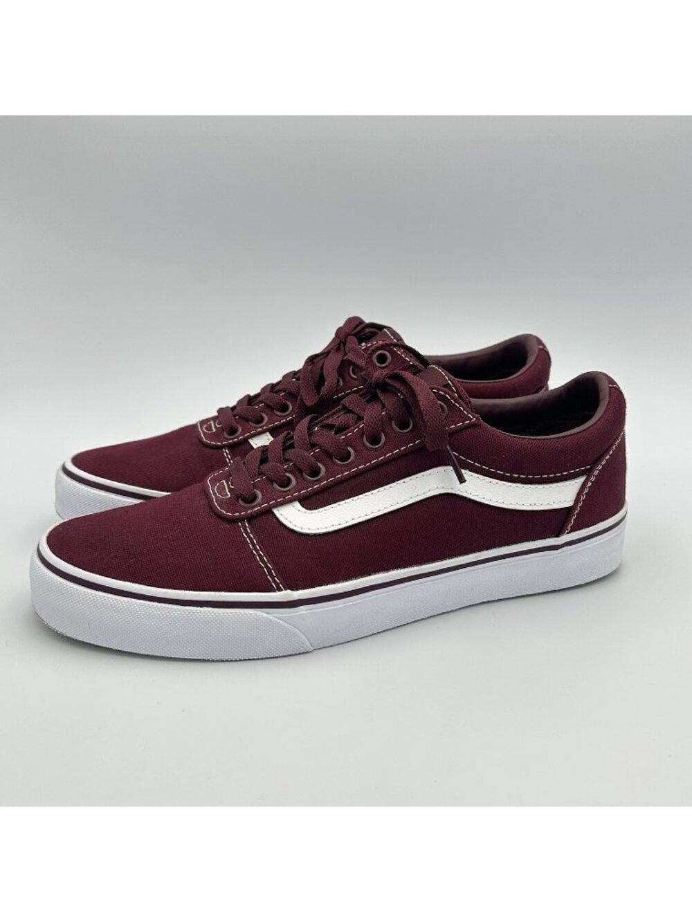 VANS Ward Skater Shoes Men’s Size 8.5 Red Canvas Lace Up Sneakers 500714